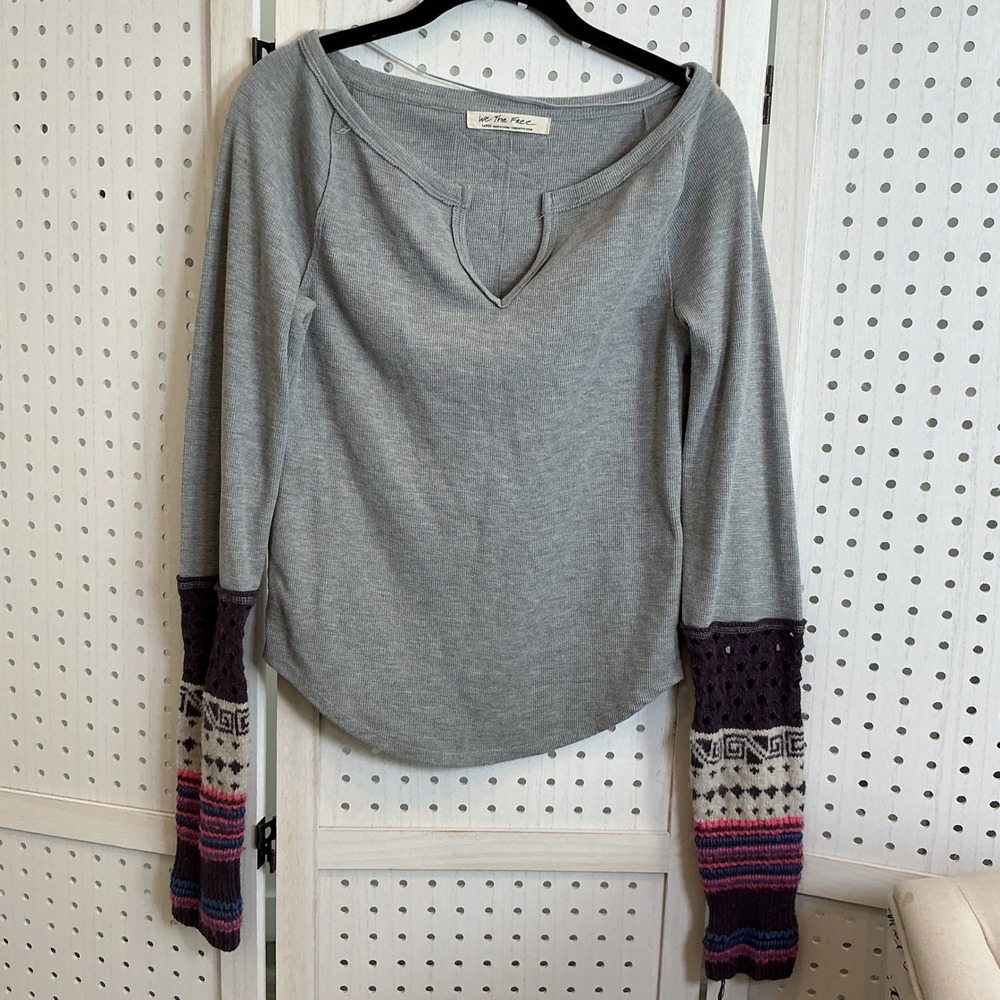 We The Free Gray Long Sleeve Top with Patterned Knit Cuffs